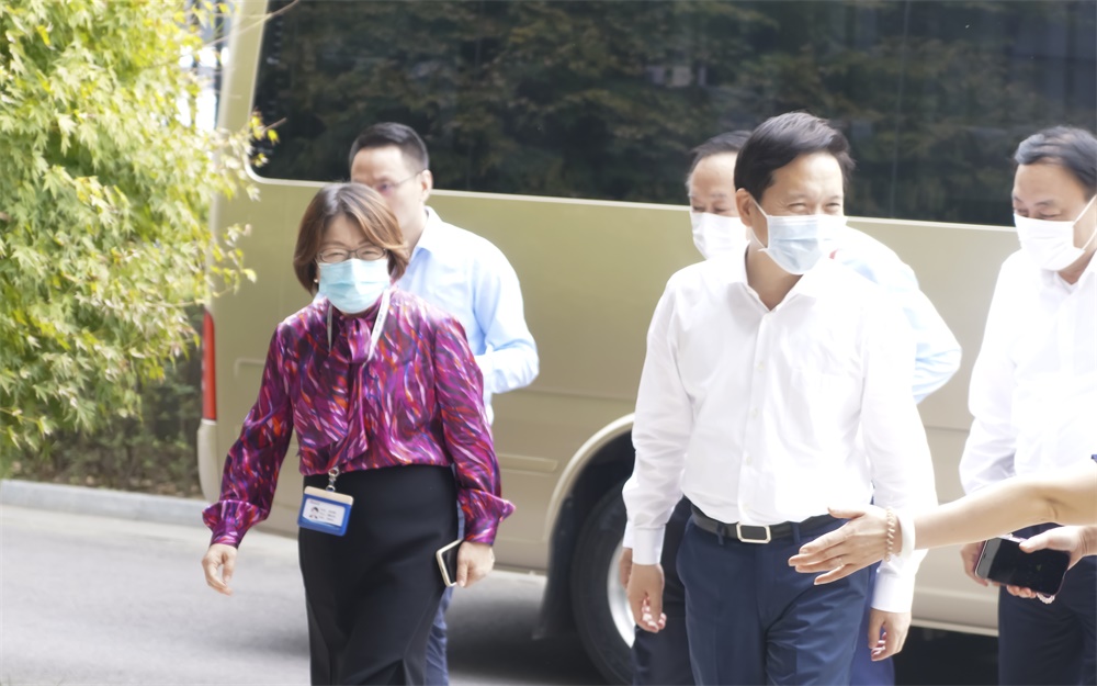 赵一德省长莅临TG反波胆科技现场调研