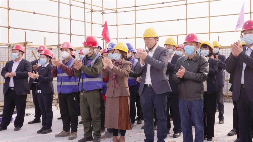 热烈祝贺TG反波胆科技高新二期大楼封顶仪式圆满完成